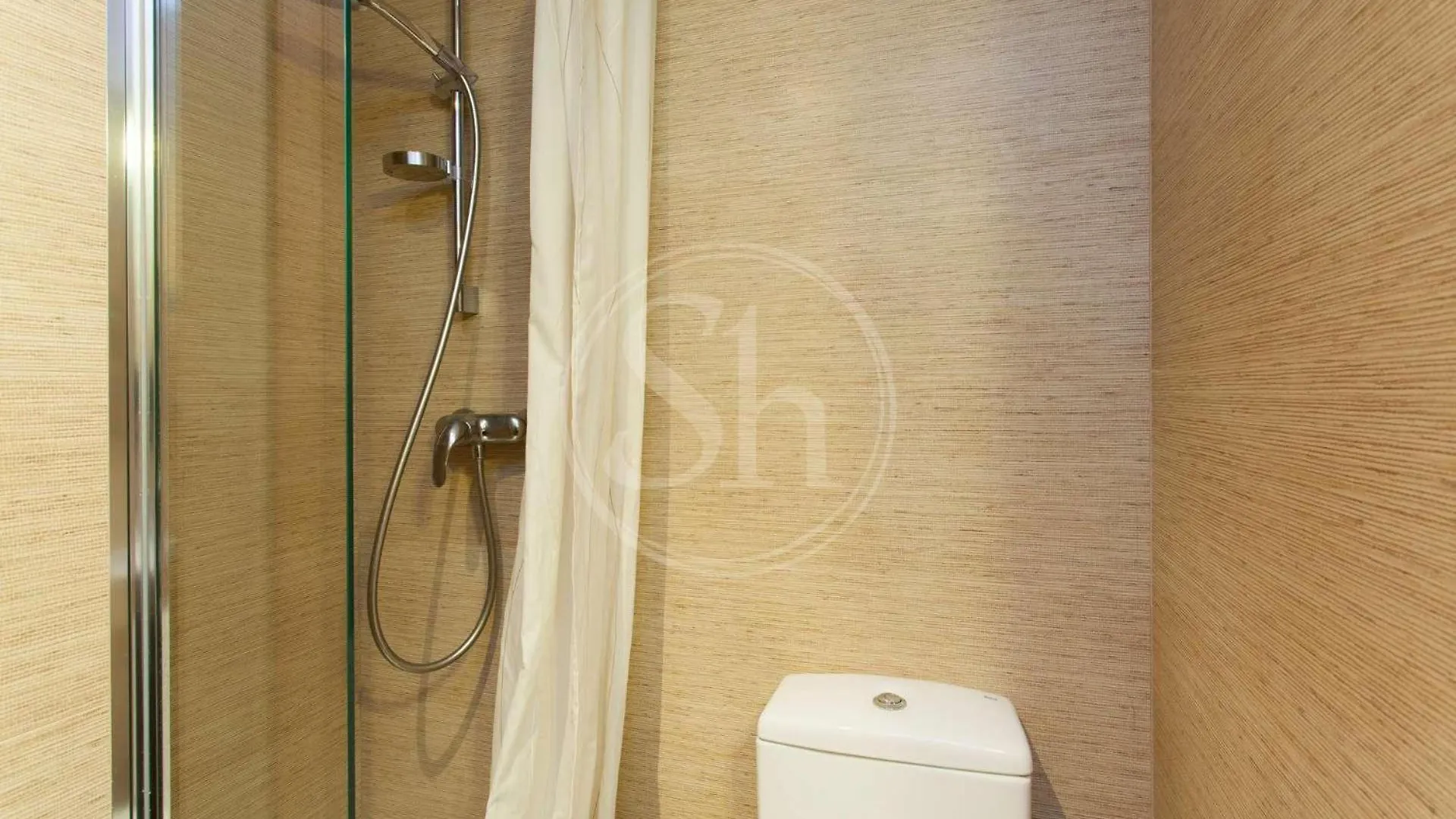 Apartment Near The Beach Pujades Barcelona Spain
