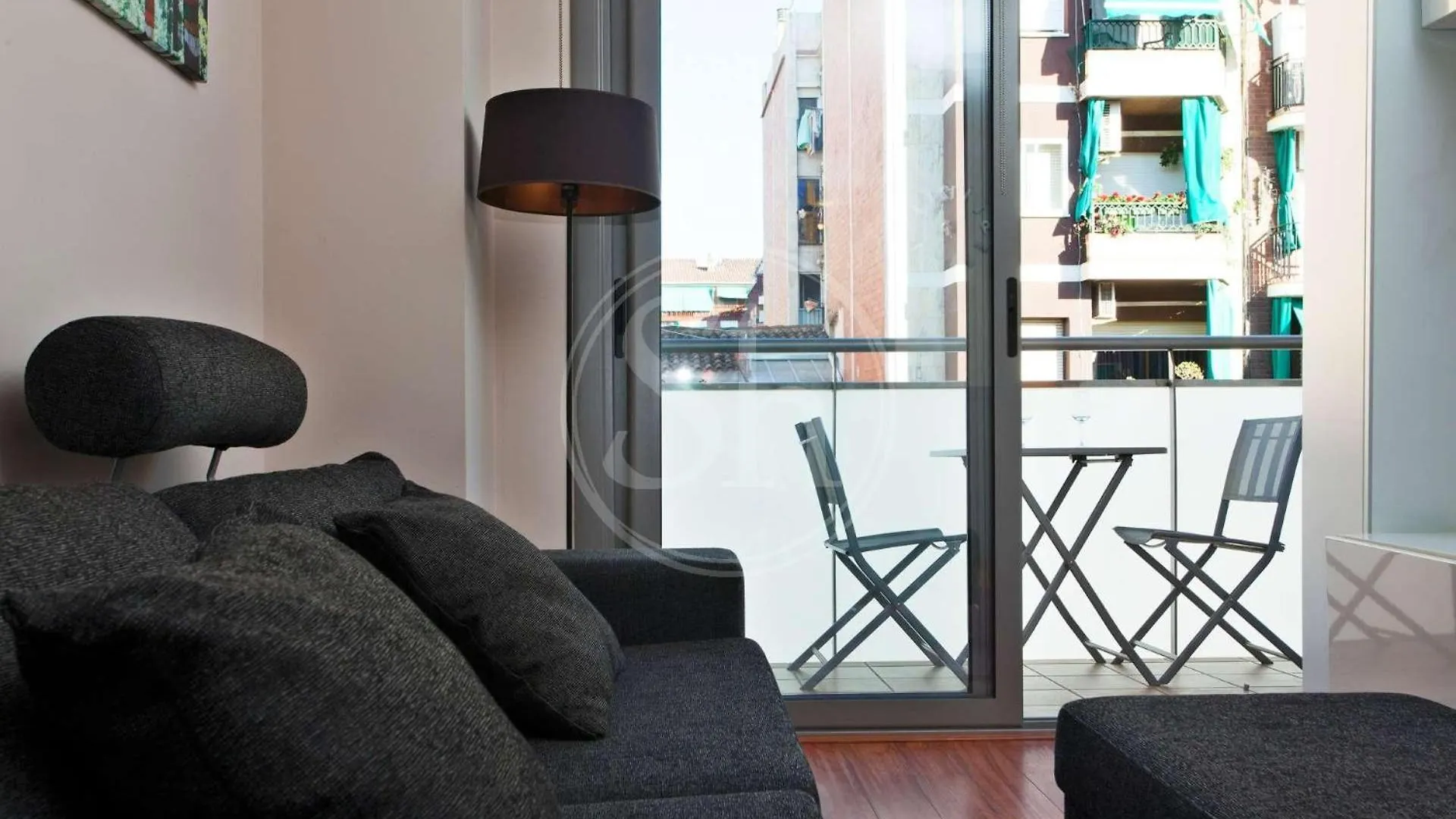 Apartment Near The Beach Pujades Barcelona